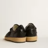 Zapatillas Ball Star para mujer en napa negra con estrella brillante negra y lengüeta de ante en el talón Zapatillas Ball Star para mujer en napa negra con estrella brillante negra y lengüeta de ante en el talón