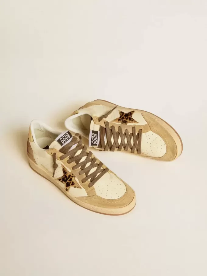 Zapatillas Ball Star para mujer en napa y ante con estrella de piel de potro y lengüeta metálica en el talón Zapatillas Ball Star para mujer en napa y ante con estrella de piel de potro y lengüeta metálica en el talón