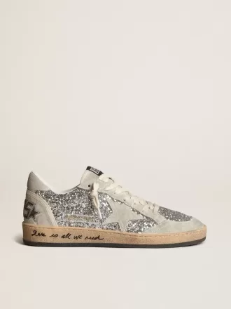 Zapatillas Ball Star para mujer en plata brillante con inserciones de ante gris hielo Zapatillas Ball Star para mujer en plata brillante con inserciones de ante gris hielo