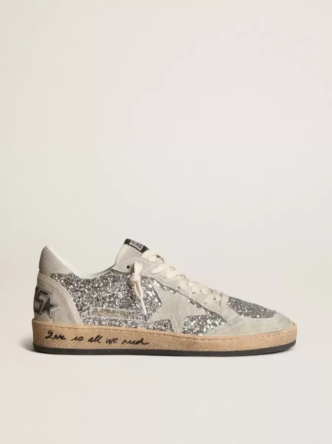 Zapatillas Ball Star para mujer en plata brillante con inserciones de ante gris hielo Zapatillas Ball Star para mujer en plata brillante con inserciones de ante gris hielo