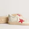 Zapatillas Ball Star para mujer para San Valentín con estrella de cuero rojo y letras Swarovski rojas Zapatillas Ball Star para mujer para San Valentín con estrella de cuero rojo y letras Swarovski rojas