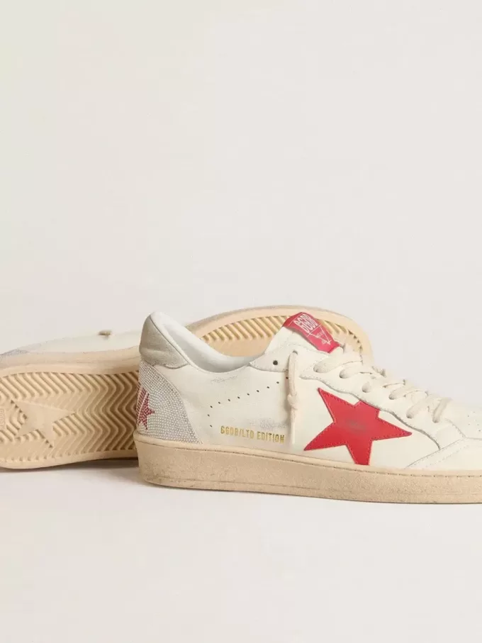 Zapatillas Ball Star para mujer para San Valentín con estrella de cuero rojo y letras Swarovski rojas Zapatillas Ball Star para mujer para San Valentín con estrella de cuero rojo y letras Swarovski rojas