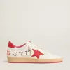 Zapatillas Ball Star Wishes de mujer en piel blanca con estrella roja y lengüeta en el talón Zapatillas Ball Star Wishes de mujer en piel blanca con estrella roja y lengüeta en el talón