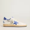 Zapatillas Ball Star Wishes para hombre en piel napa blanca con estrella azul brillante y lengüeta en el talón Zapatillas Ball Star Wishes para hombre en piel napa blanca con estrella azul brillante y lengüeta en el talón
