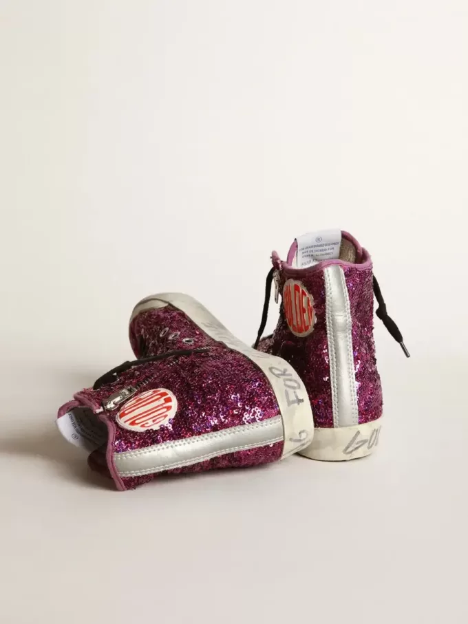 Zapatillas Francy con lentejuelas y letras escritas a mano en la suela exterior