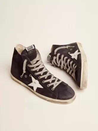 Francy para hombre en piel con estrella y lengüeta en el talón de piel