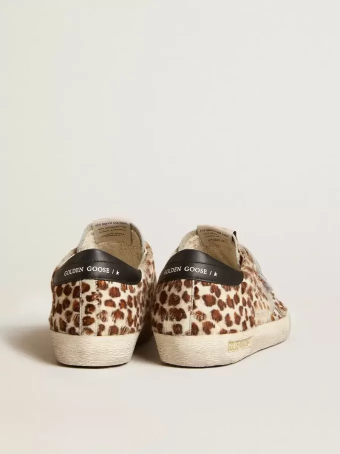 Zapatillas Old School LTD para mujer en piel de potro con estrella plateada y lengüeta de cuero en el talón Zapatillas Old School LTD para mujer en piel de potro con estrella plateada y lengüeta de cuero en el talón