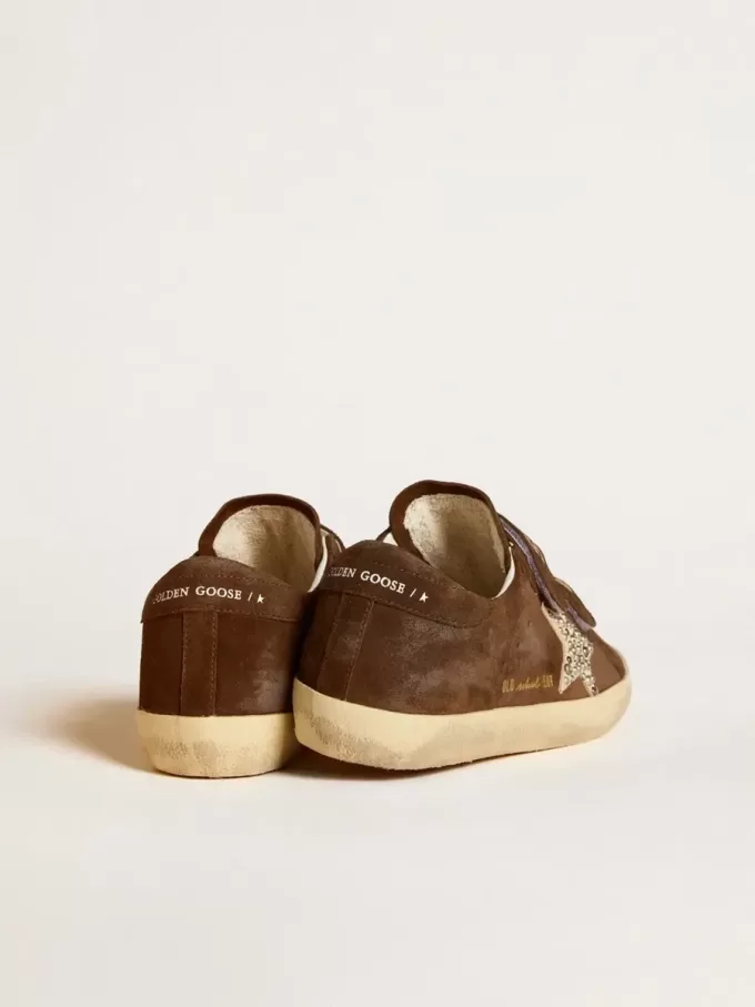 Zapatillas Old School para mujer en ante marrón con estrella de ante beige con tachuelas y perlas Zapatillas Old School para mujer en ante marrón con estrella de ante beige con tachuelas y perlas