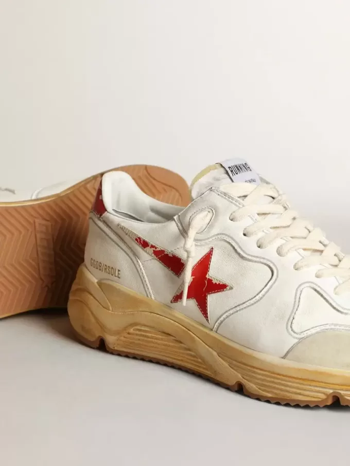 Zapatillas Running Sole para hombre con estrella de piel y lengüeta en el talón con estampado rojo Zapatillas Running Sole para hombre con estrella de piel y lengüeta en el talón con estampado rojo