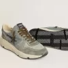 Zapatillas Running Sole para hombre en nailon azul claro con estrella negra y lengüeta de cuero verde en el talón Zapatillas Running Sole para hombre en nailon azul claro con estrella negra y lengüeta de cuero verde en el talón