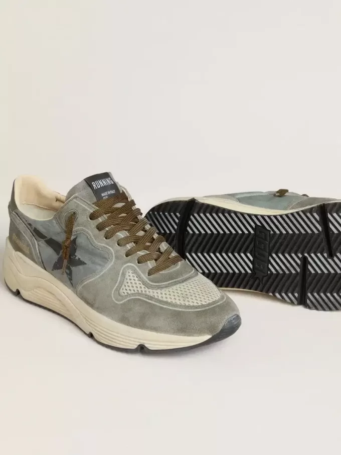 Zapatillas Running Sole para hombre en nailon azul claro con estrella negra y lengüeta de cuero verde en el talón Zapatillas Running Sole para hombre en nailon azul claro con estrella negra y lengüeta de cuero verde en el talón