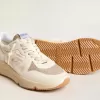 Zapatillas Running Sole para hombre en piel napa con estrella de piel beige y lengüeta roja en el talón Zapatillas Running Sole para hombre en piel napa con estrella de piel beige y lengüeta roja en el talón