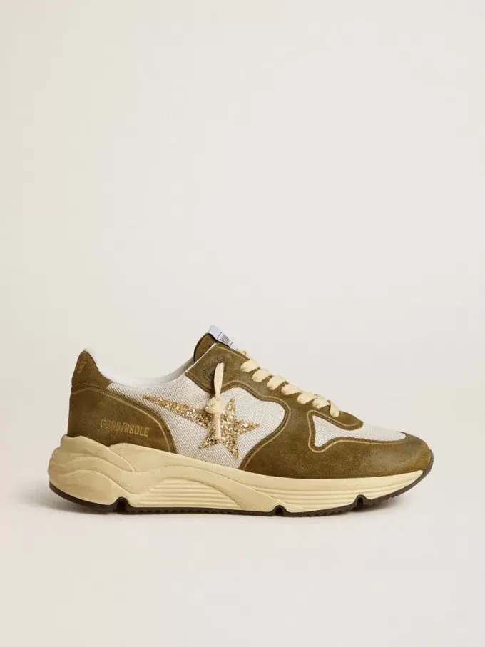 Zapatillas Running Sole para mujer en ante marrón y malla con estrella dorada brillante Zapatillas Running Sole para mujer en ante marrón y malla con estrella dorada brillante