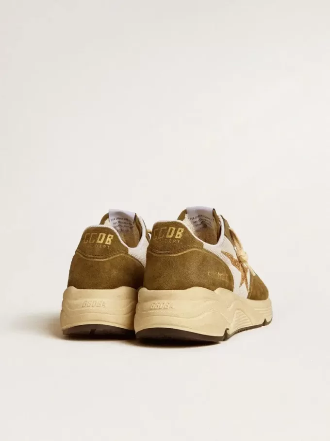 Zapatillas Running Sole para mujer en ante marrón y malla con estrella dorada brillante Zapatillas Running Sole para mujer en ante marrón y malla con estrella dorada brillante