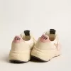 Zapatillas Running Sole para mujer en nailon beige con estrella y lengüeta en el talón de piel rosa