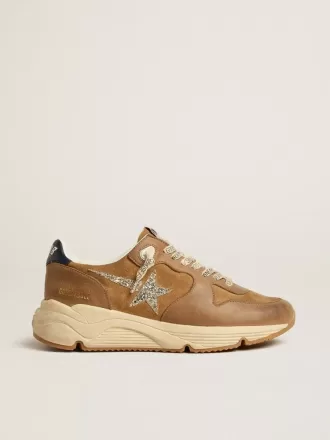 Zapatillas Running Sole para mujer en piel napa y ante color tabaco con estrella plateada brillante