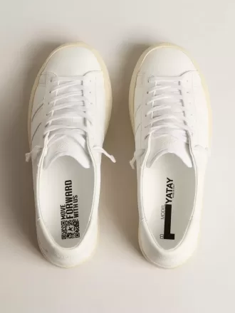 Zapatillas sostenibles Yatay Modelo 1B con parte superior blanca de origen biológico y Y blanca Zapatillas sostenibles Yatay Modelo 1B con parte superior blanca de origen biológico y Y blanca