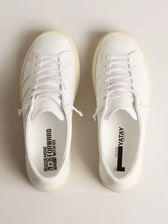 Zapatillas sostenibles Yatay Modelo 1B con parte superior blanca de origen biológico y Y blanca Zapatillas sostenibles Yatay Modelo 1B con parte superior blanca de origen biológico y Y blanca