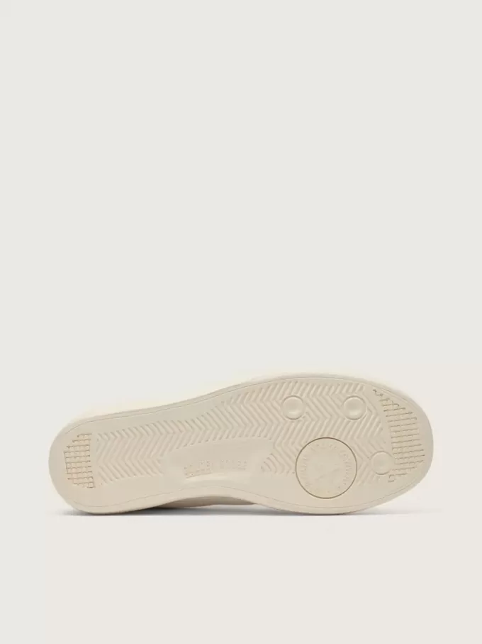 Zapatillas sostenibles Yatay Modelo 1B con parte superior blanca de origen biológico y Y blanca Zapatillas sostenibles Yatay Modelo 1B con parte superior blanca de origen biológico y Y blanca