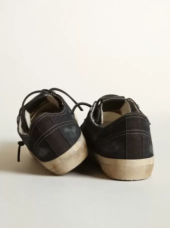 Zapatillas V-Star en denim azul medianoche con estrella y puntera de cuero negro Zapatillas V-Star en denim azul medianoche con estrella y puntera de cuero negro