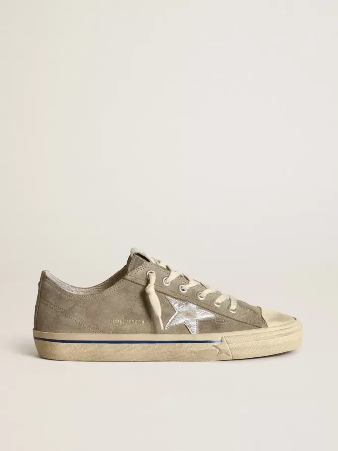 Zapatillas V-Star para hombre en ante gris paloma con estrella de piel metalizada plateada Zapatillas V-Star para hombre en ante gris paloma con estrella de piel metalizada plateada