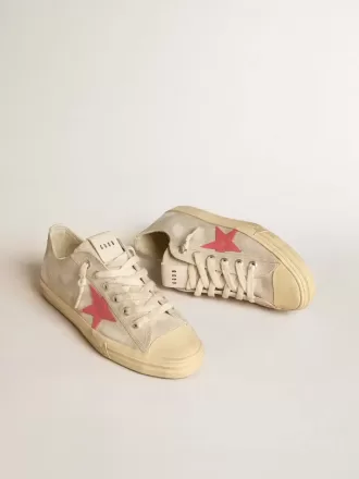 Zapatillas V-Star para hombre en lona gris claro con estrella de cuero rojo Zapatillas V-Star para hombre en lona gris claro con estrella de cuero rojo