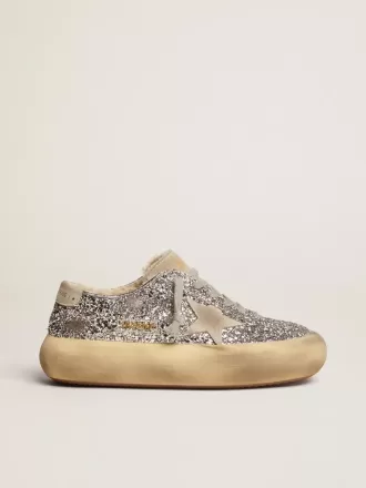 Zapatos Space-Star para mujer en plata brillante con forro de borreguillo Zapatos Space-Star para mujer en plata brillante con forro de borreguillo
