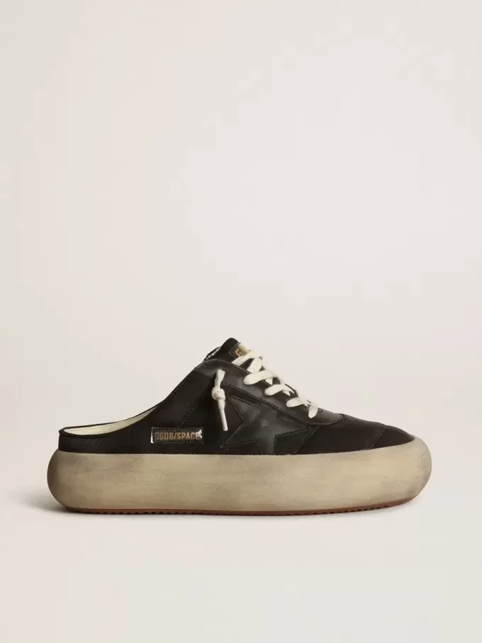 Zuecos Space-Star para mujer con estrella de cuero y forro de piel de oveja Zuecos Space-Star para mujer con estrella de cuero y forro de piel de oveja