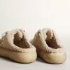 Zuecos Space-Star para mujer en piel de oveja beige con estrella de cuero blanco Zuecos Space-Star para mujer en piel de oveja beige con estrella de cuero blanco